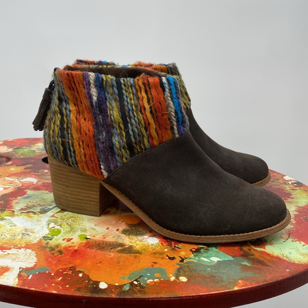 Toms Leila Sweater Knit Ankle Boots Womens Sz 10 Brown Suede Textile Block Heels